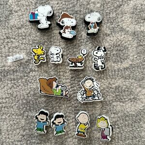 Bundle (13x) of Crocs Peanuts Snoopy Jibbitz Charms